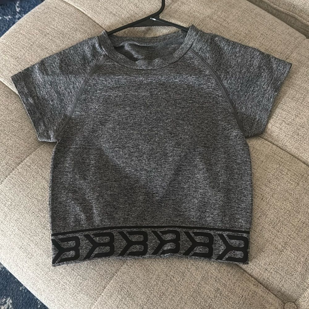 Better bodies stretch crop tee workout top